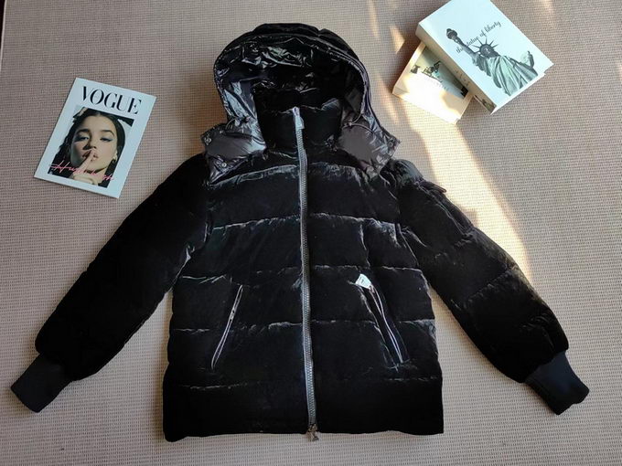 Moncler Down Jacket Wmns ID:20221026-88